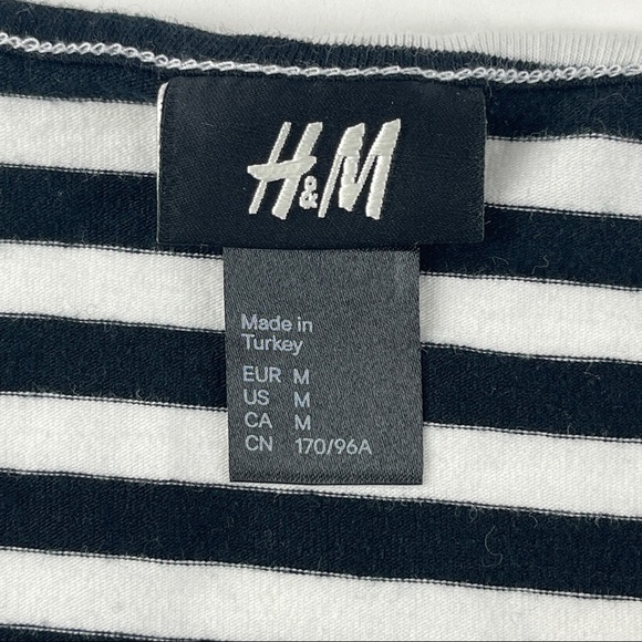 H&M Dress Womens Medium Blue White Striped Round Neck Scrunched Sleeve - Picture 8 of 8